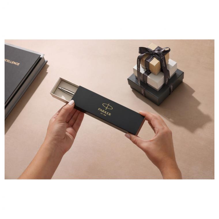 Ручка шариковая Parker "Jotter Victoria Violet CT" синяя, 1,0мм, кнопочн., подарочная упаковка