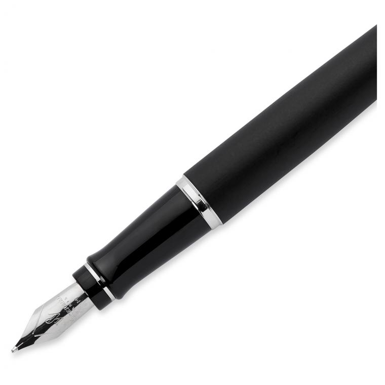 Ручка перьевая Waterman "Expert Matt Black CT" синяя, 1,0мм, подарочная упаковка