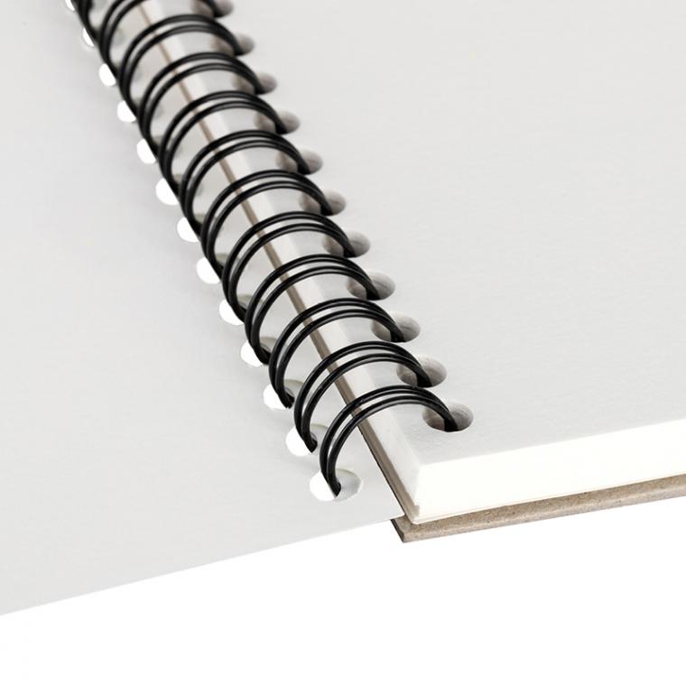 Скетчбук 30л., А4 Clairefontaine на гребне, мелкозернистая, 180г/м2
