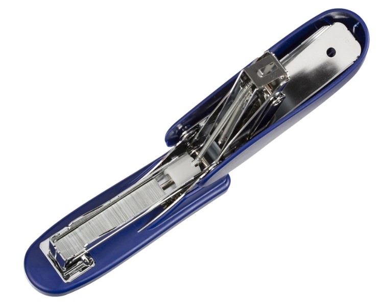 Степлер «Комус» Light-Force half strip (N24/6), до 25 листов, синий